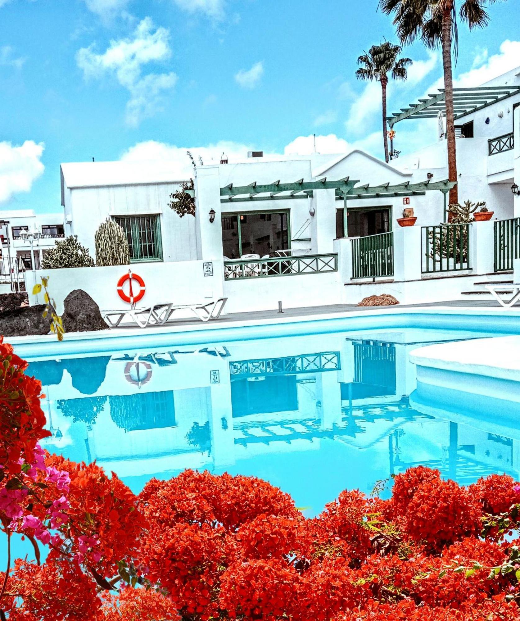 Apartamentos Las Acacias プエルト・デル・カルメン エクステリア 写真