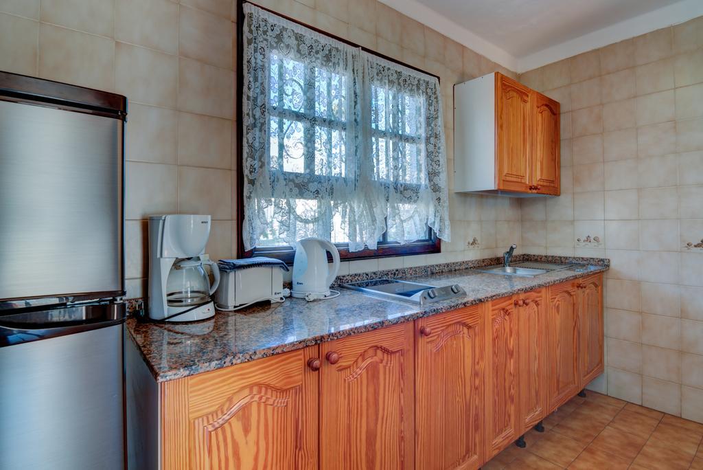 Apartamentos Las Acacias プエルト・デル・カルメン エクステリア 写真