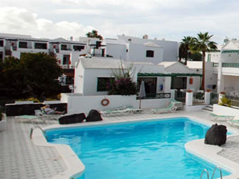 Apartamentos Las Acacias プエルト・デル・カルメン エクステリア 写真