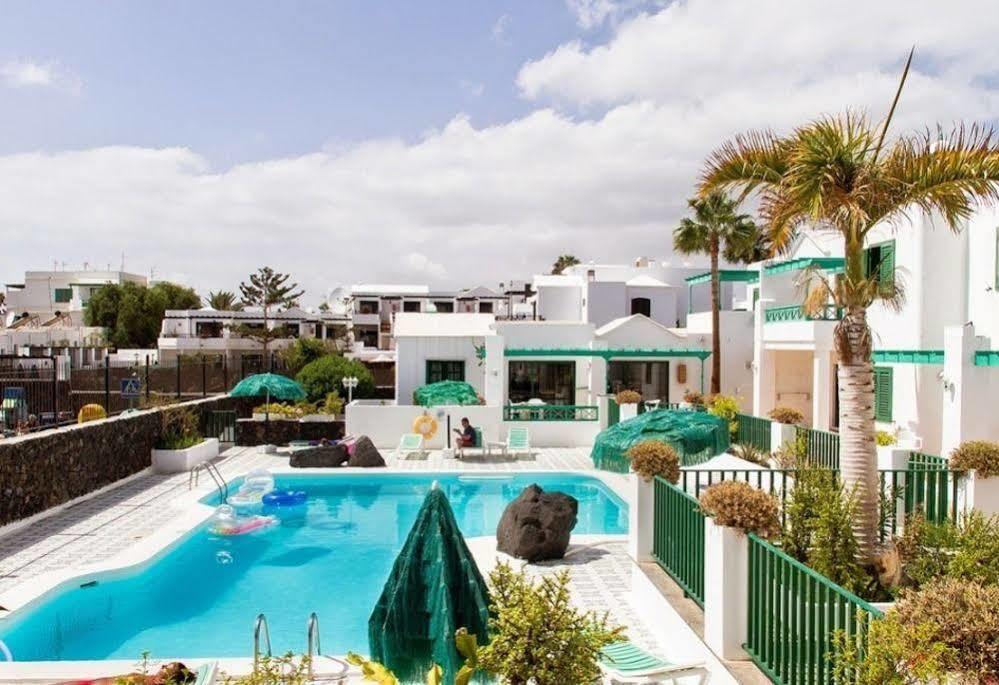 Apartamentos Las Acacias プエルト・デル・カルメン エクステリア 写真