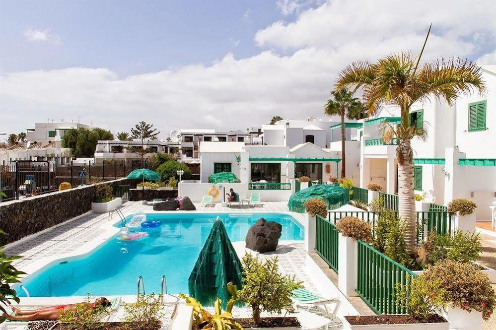 Apartamentos Las Acacias プエルト・デル・カルメン エクステリア 写真