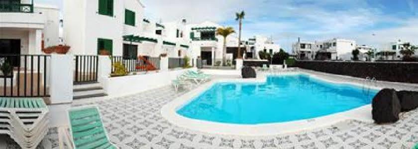 Apartamentos Las Acacias プエルト・デル・カルメン エクステリア 写真