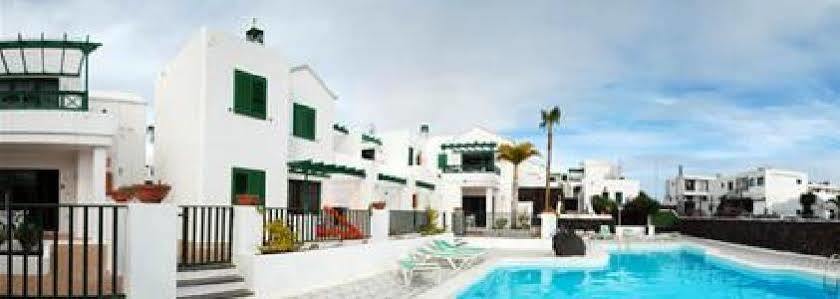 Apartamentos Las Acacias プエルト・デル・カルメン エクステリア 写真