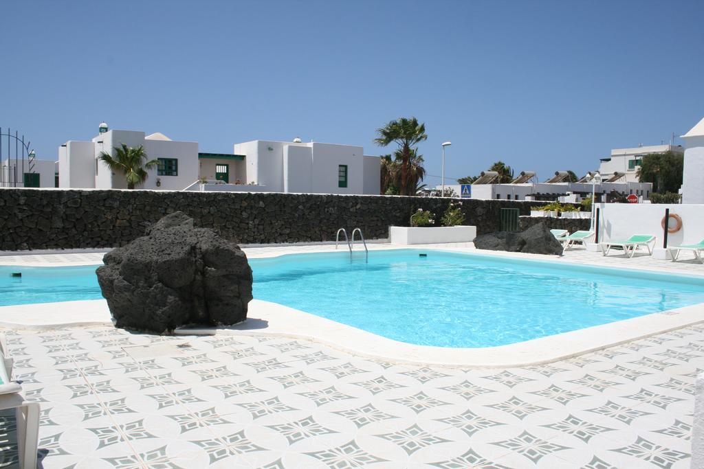 Apartamentos Las Acacias プエルト・デル・カルメン エクステリア 写真