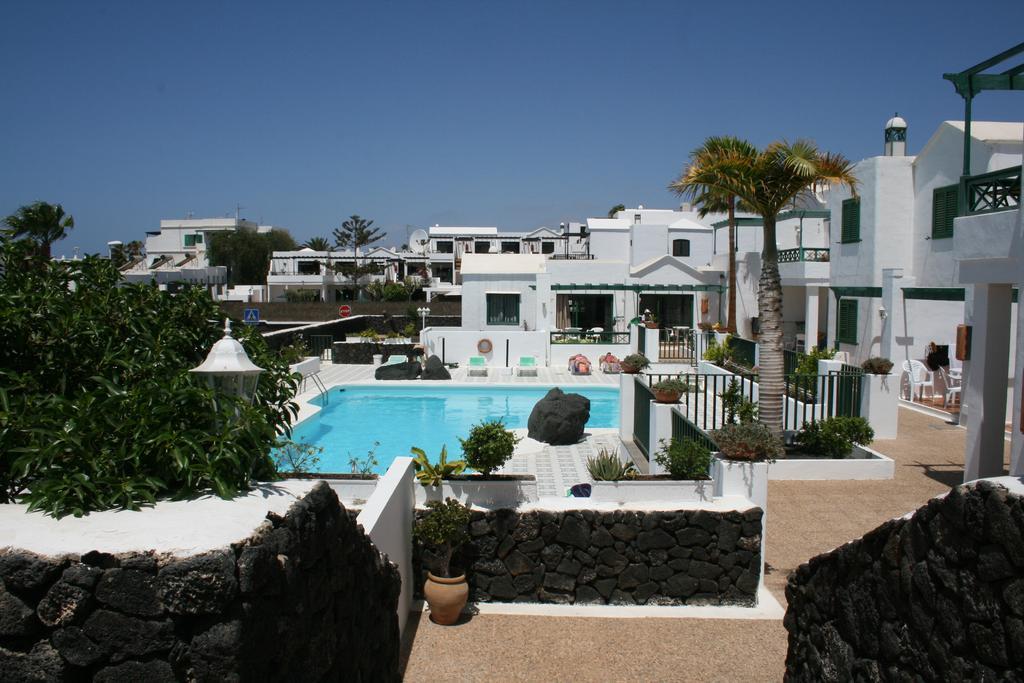 Apartamentos Las Acacias プエルト・デル・カルメン エクステリア 写真