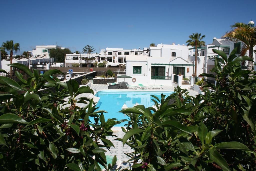 Apartamentos Las Acacias プエルト・デル・カルメン エクステリア 写真